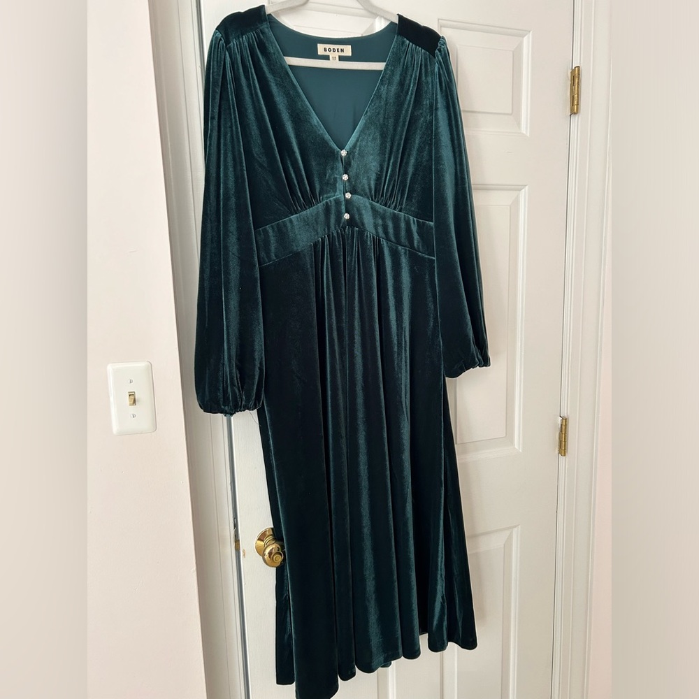 Boden Jocelyn Velvet Tea Dress